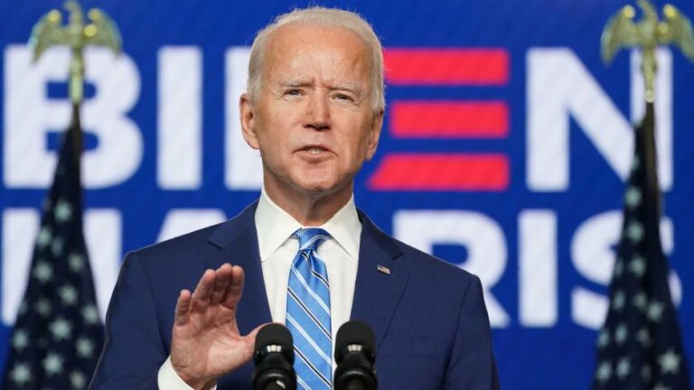 Bajden poručio da bi Putinu trebalo suditi za ratne zločine zbog Buče