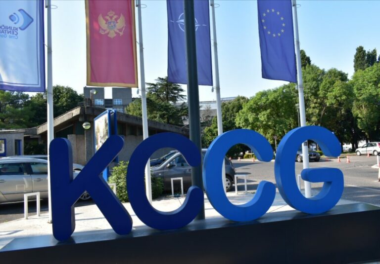 Sestre i tehničari KC traže plate na nivou državnog prosjeka