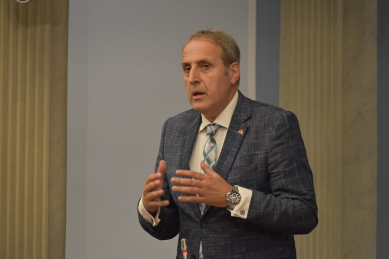 Popović: Milatović ruši vjekovnu tradiciju