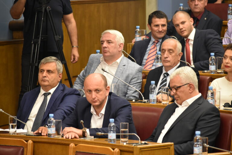 Knežević objavio imena 270 osoba koje je ANB nezakonito prisluškivala