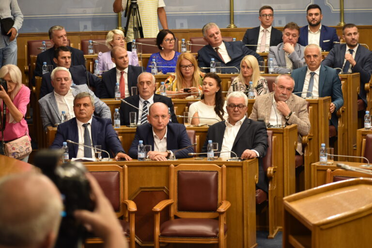 DF: Produženje pritvora Milu Božoviću nastavak iživljavanja nad njim i našim političkim savezom