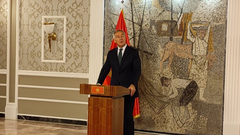 DPS danas predaje kandidaturu Đukanovića