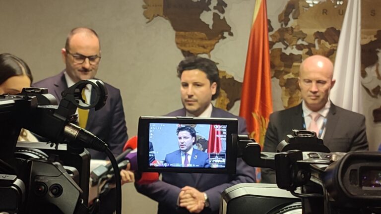 ABAZOVIĆ O EKSPLOATACIJI ŠLjUNKA: „Podnijećemo krivičnu protiv Glavnog grada, ne mogu se ukloniti objekti Bemaksa“