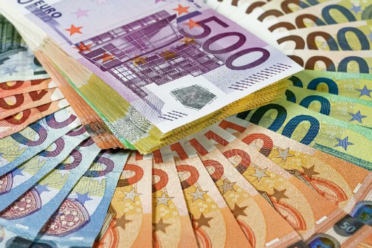 Prosječna martovska neto plata u Crnoj Gori 781 evro