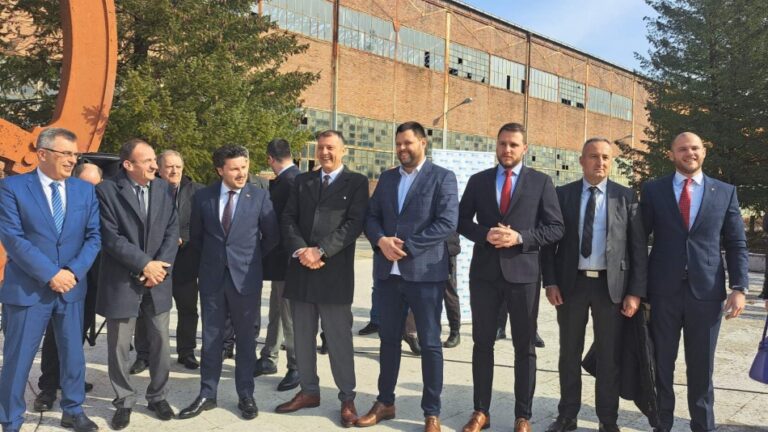 Abazović: Željezari vraćamo staru slavu