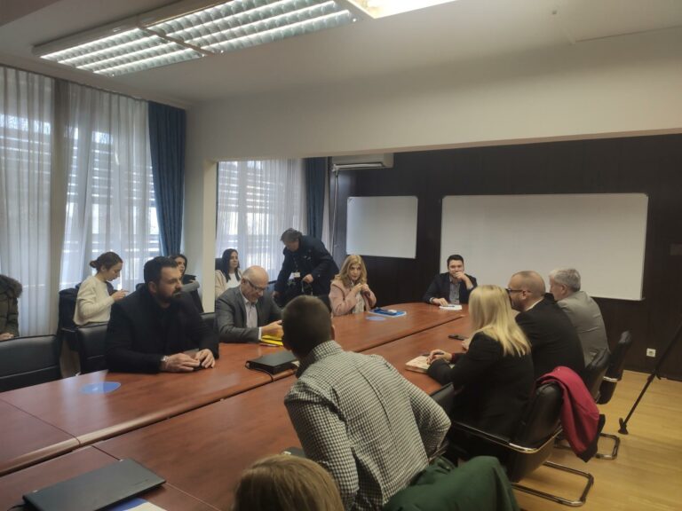 DIK potvrdio kandidature Milatovića i Bečića, Jodžiru falilo 2.603 potpisa