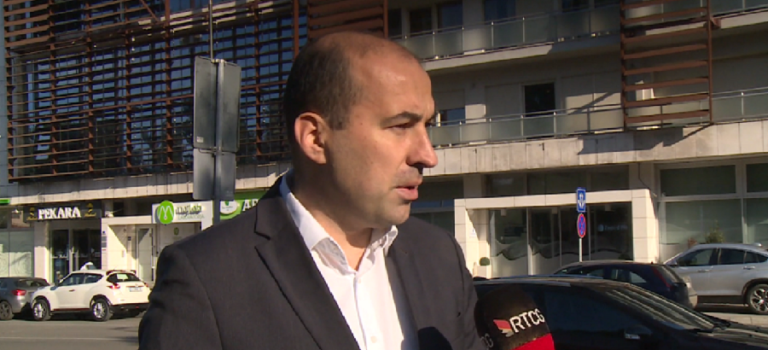 SAOBRAĆAJ U BOKI: Jedan trajekt i besplatan prevoz, otvaraju tunel Vrmac