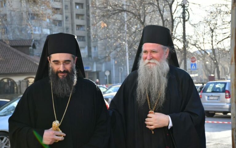 Mitropolit Joanikije svečano dočekan u Nišu, gostovao i na Univerzitetu