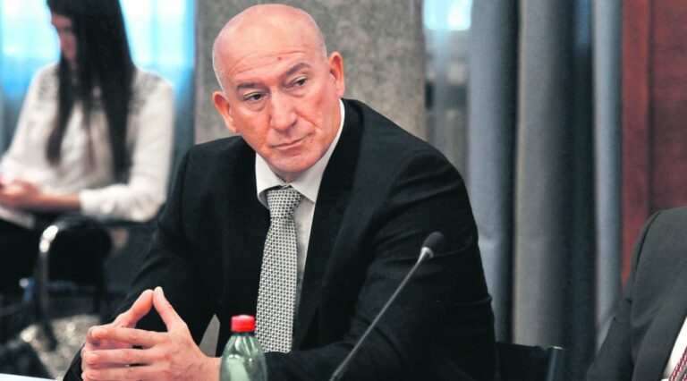 Ostvario pravo na penziju: Upravni sud odbio tužbu Katnića, prestanak funkcije u skladu sa zakonom