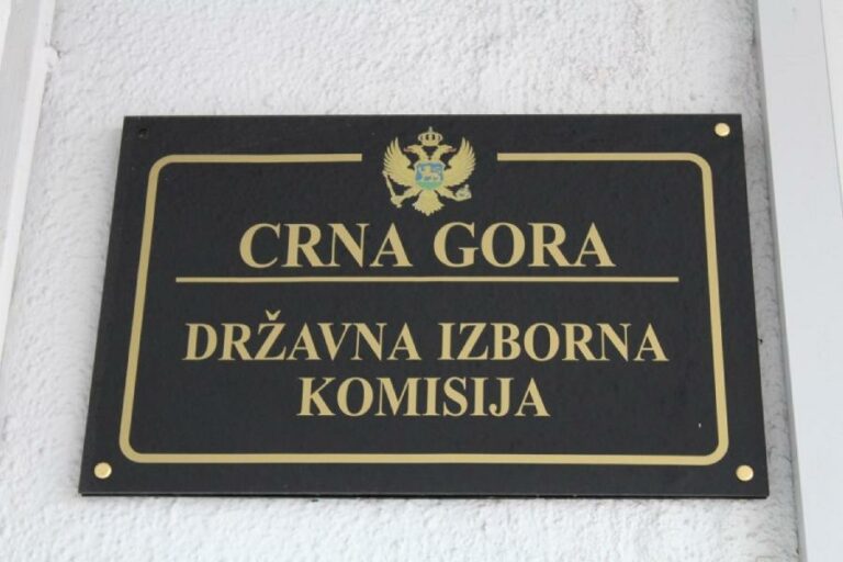 PREDSJEDNIČKI IZBORI: Milatović i Bečić danas predaju kandidature, Danilović prikupio nedostajuće potpise