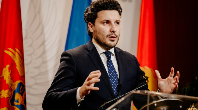 Abazović ostaje pri svojim tvrdnjama da će se Đukanović povući: Sve će biti jasno do inauguracija novog predsjednika