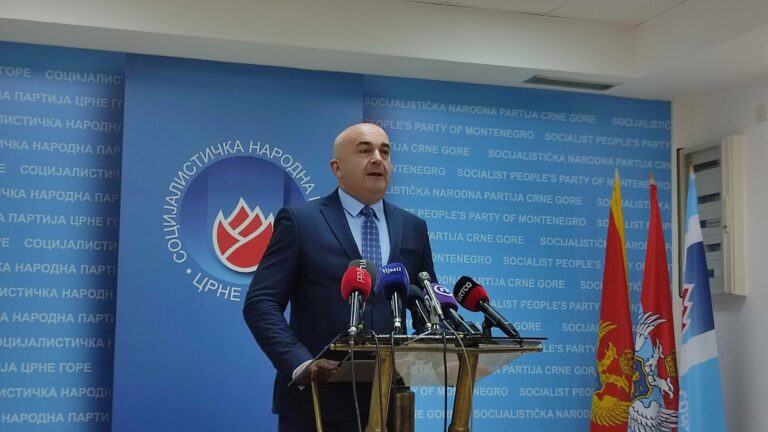 JOKOVIĆ: Ja nijesam učestvovao u tim razgovorima i ne mogu davati komentare šta je ko kome obećao i šta ko prihvata