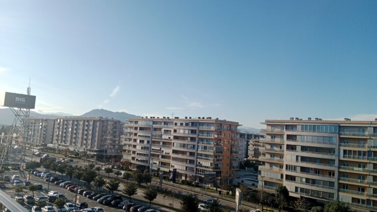 Uhapšene tri osobe osumnjičene za prebijanje tinejdžera u Podgorici