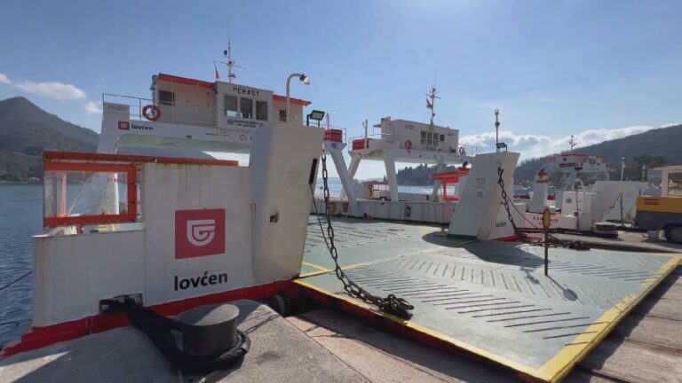 Trajekti Pomorskog saobraćaja danas odlaze iz Kamenara