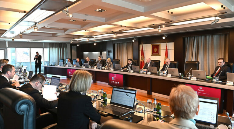 ODLUKE VLADE: Nova kadrovska rješenja u Službenom listu, NTO, Fondu PIO…