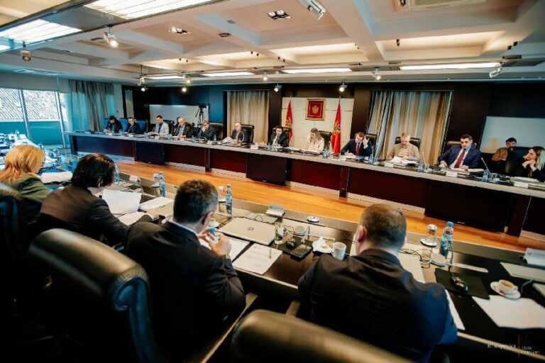 ABAZOVIĆ ZAKAZAO SJEDNICU: Nacionalni savjet o borbi protiv šumarske mafije