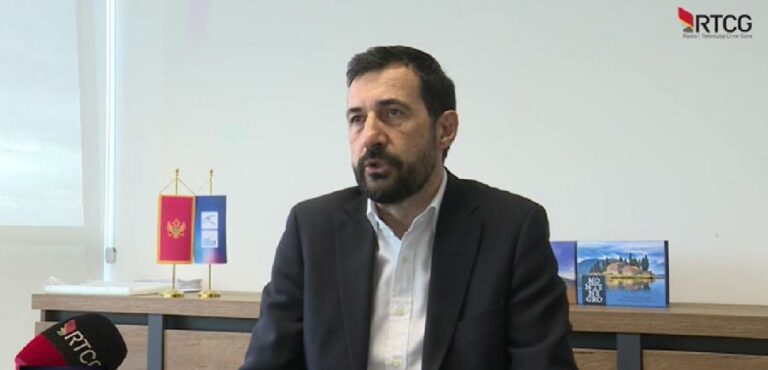 Radović u narednih deset dana da vrati otpremninu ili dobije otkaz