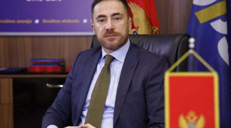 Glupost dana; (Kralj Ilir) Bogdanović: Pobijediće Milo Đukanović da bi pobijedila Crna Gora