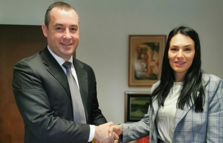 Šćekić: Stambena politika za zaposlene u zdravstvu jedan od prioriteta Vlade