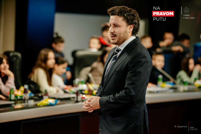 Abazović: Podržavamo Jakova, sa Milom odlazi i DPS