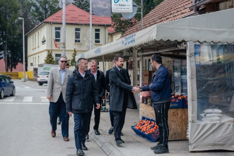 MILATOVIĆ U GUSINjU I PETNjICI: Došlo je vrijeme za politiku budućnosti