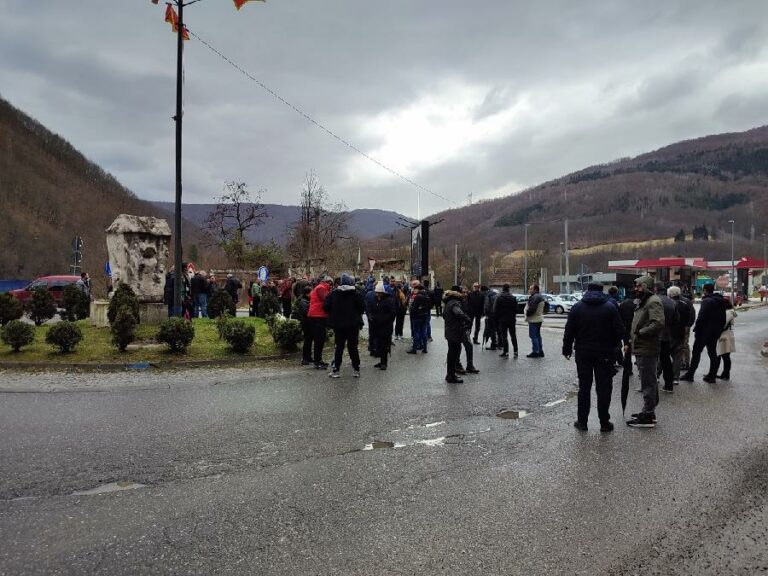 Peti dan protesta malinara: Blokada na Ribarevinama i danas, nadležni ne reaguju