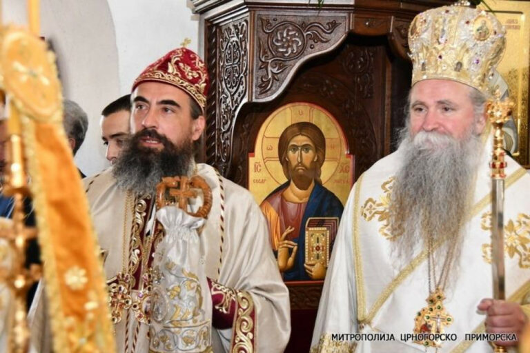 U svim hramovima u Crnoj Gori sveštenstvo se moli za Kosovo i Metohiju