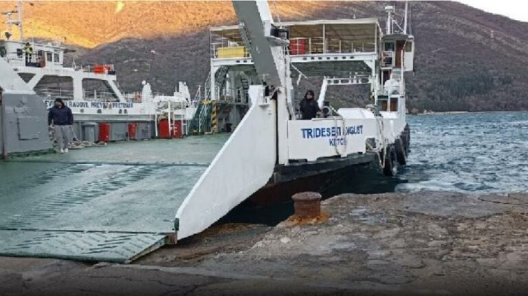 Katić: Besplatan prevoz trajektom za policiju, vatrogasce i hitnu pomoć