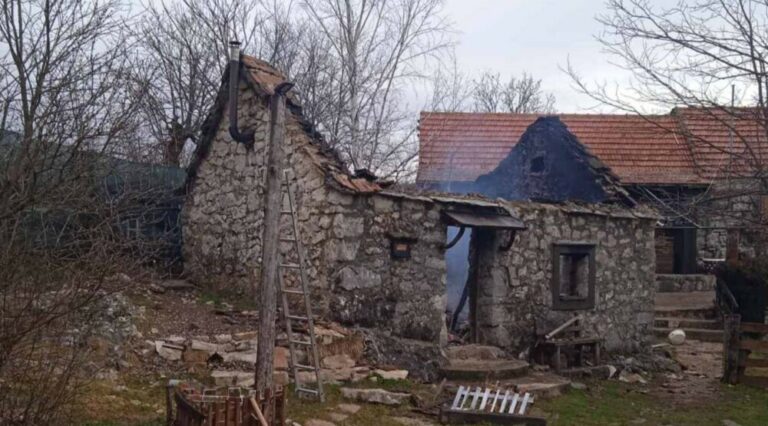 Nikšić: U požaru izgorjela kuća