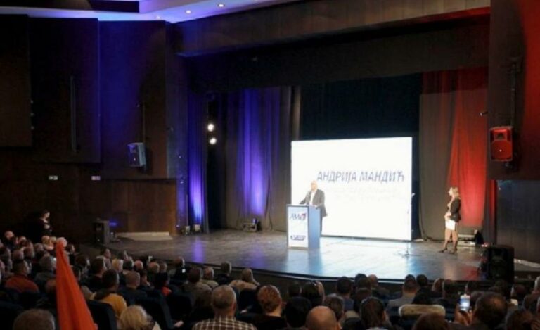 Mandić: „Smjenom Đukanovića autokratski režim odlazi u prošlost“