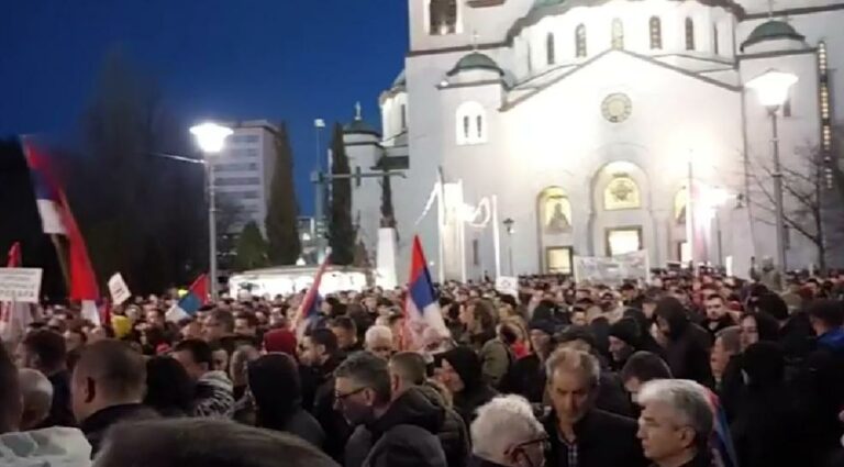Protest u Beogradu: Ne prihvatamo francusko-nemački sporazum za Kosovo