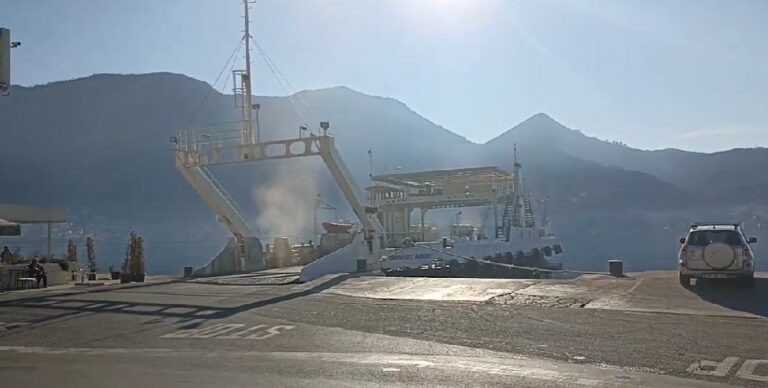 Požar na trajektu „Trideseti avgust“