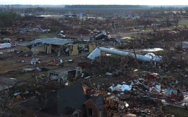 Broj žrtava tornada na američkom jugu porastao na 26, povređeno na desetine ljudi
