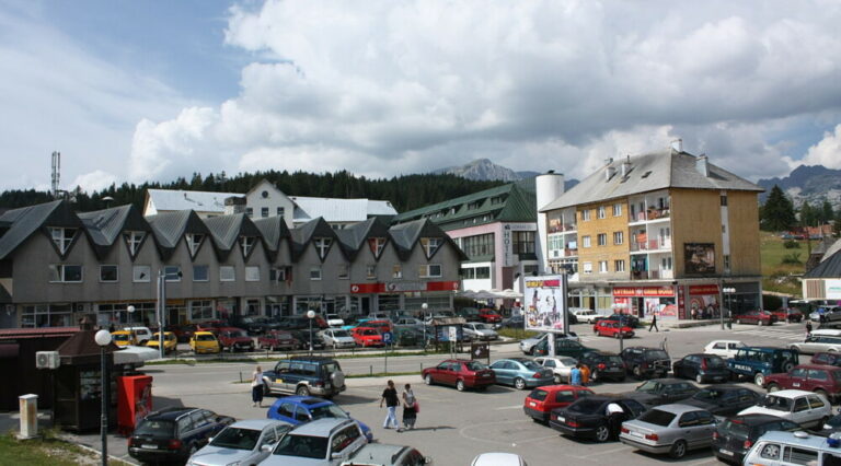 Žabljak: Maloljetnik procesuiran zbog objave kojom je podržao masakr u Beogradu