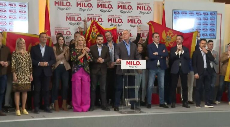 Pristalice DPS-a zviždanjem spriječile novinarku da postavi pitanje