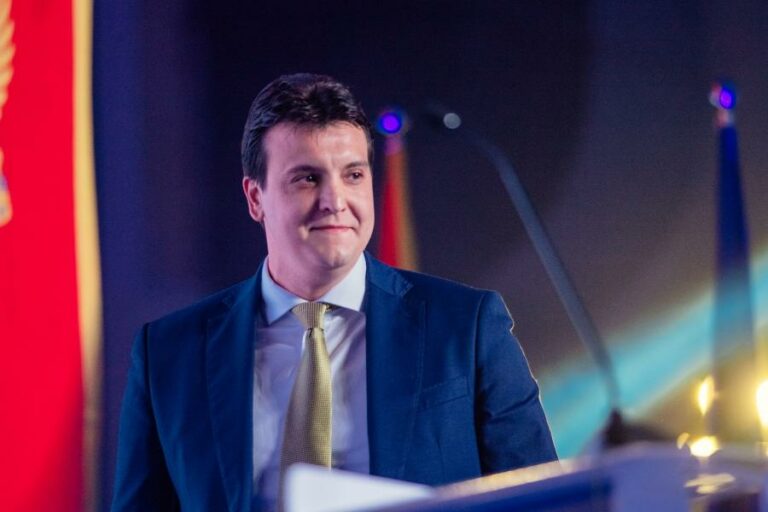 Milović: Đurović poziva predsjednika da prekrši Ustav