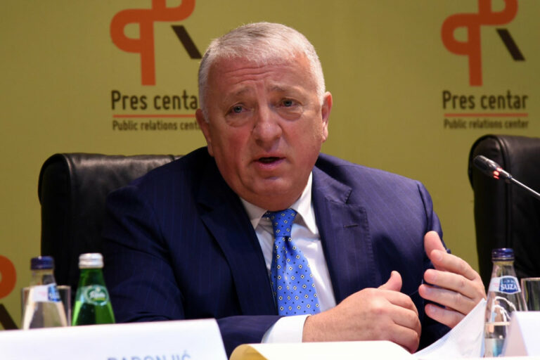 Zorana Lazovića čuva policijsko obezbjeđenje