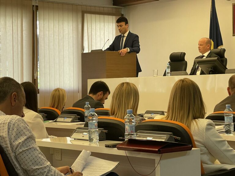 NSD i DNP u dvije kolone, PES prvi put na izborima u Budvi