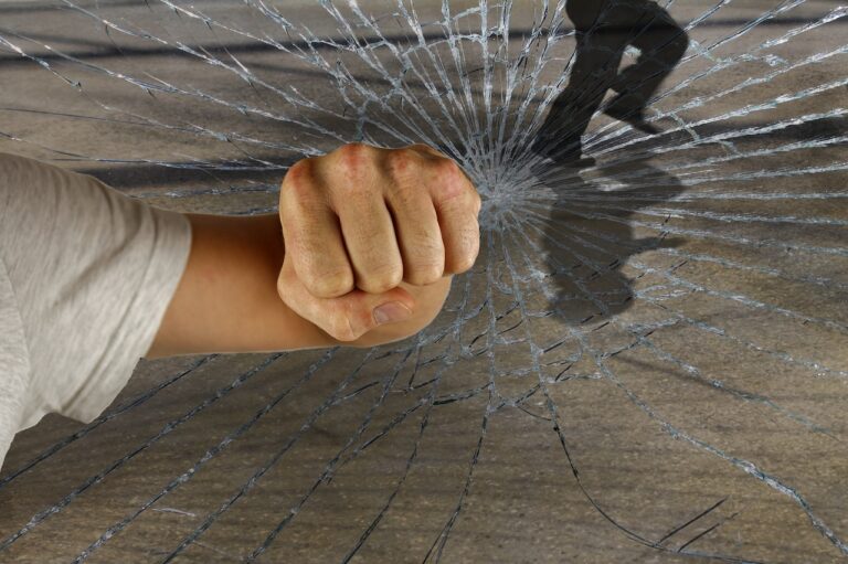 Grupa maloljetnika opet sačekala vršnjake ispred podgoričke Gimnazije