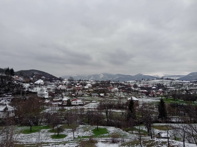 Danas oblačno, mjestimično kiša