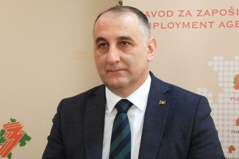 Poništeno rješenje o imenovanju Folića za direktora Zavoda iz aprila 2022.
