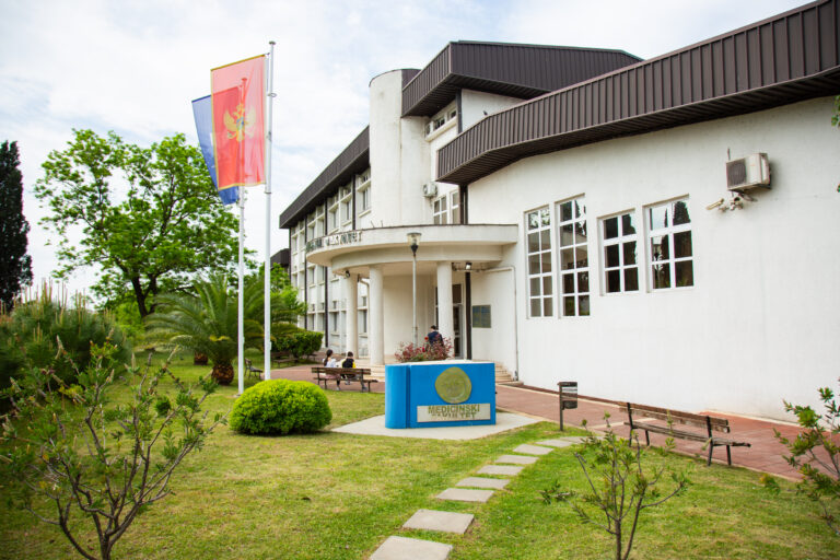 Nezakonit izbor Radunovića za dekana