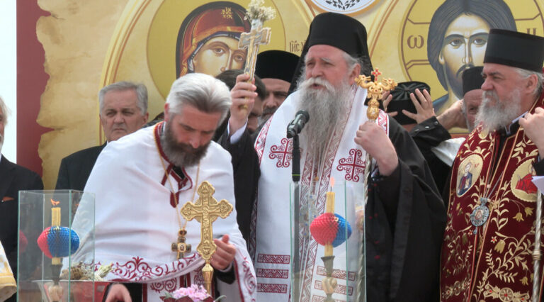 Počela gradnja crkve i Gimnazije Sveti sava, Mitropolit Joanikije: Molitva ne smeta nauci, nego je pospješuje i nadahnjuje