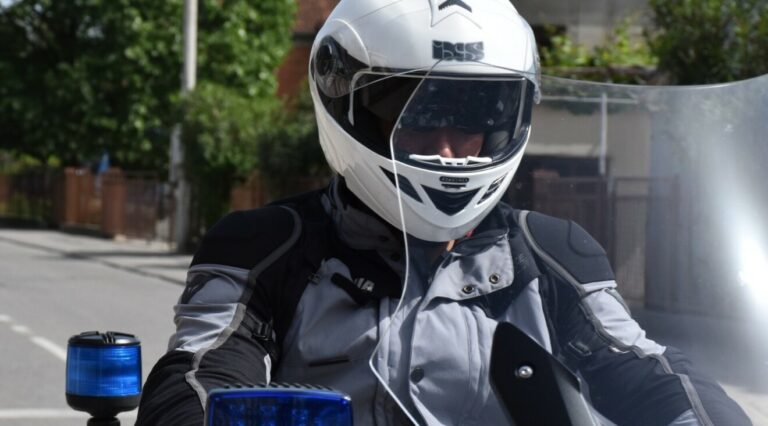 Uhapšen Podgoričanin, vozio 214 km/h na auto – putu