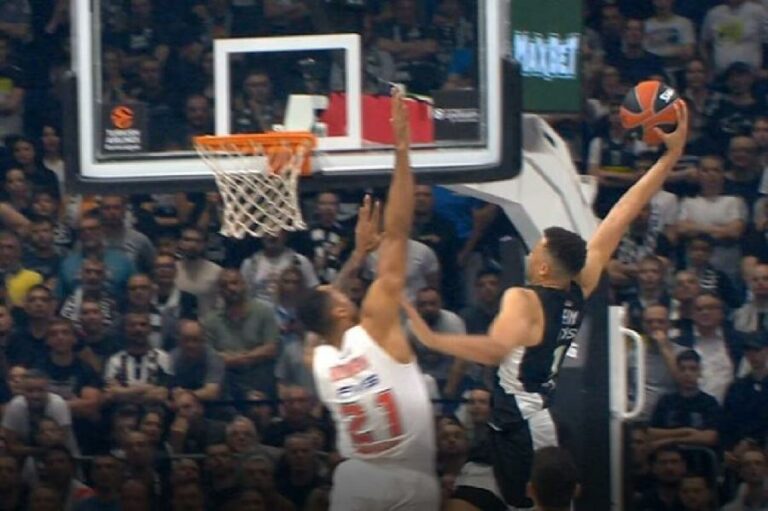 (VIDEO)Egzumovo „poster“ zakucavanje najbolji potez sezone