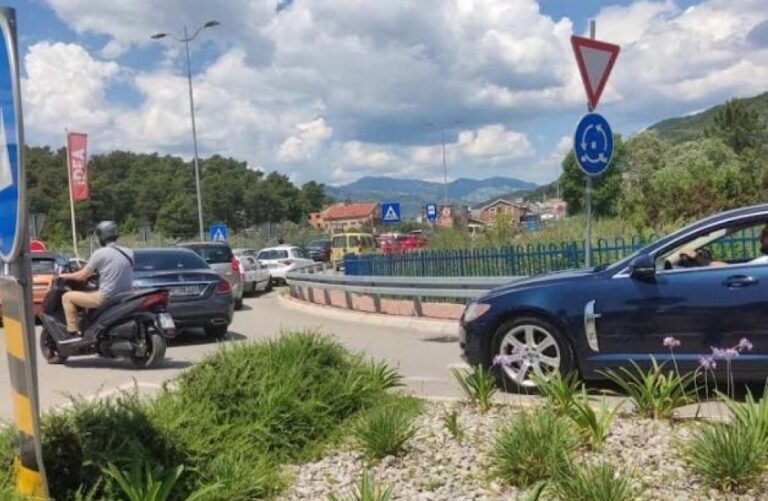 Udes u blizini Aerodroma Tivat: Usporen saobraćaj u oba smjera