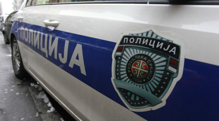 Mladić ubio djevojku u Novom Sadu, potom pucao u sebe