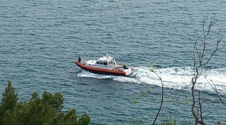 Ronioca usmrtio propeler, policija traga za osobom koja je upravljala plovilom