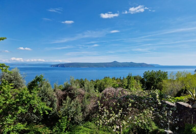 Sunčano i toplije, do 34 stepena