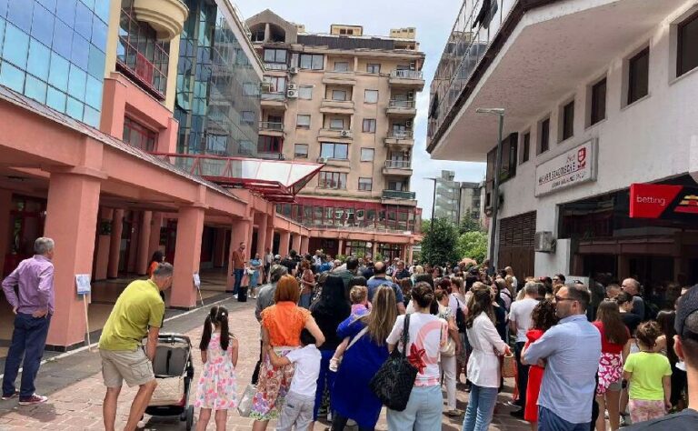 Protest ljekara: Danas smo ovdje, sljedeće sedmice ispred Vlade